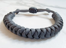 Load image into Gallery viewer, The Classic | Paracord Bracelet